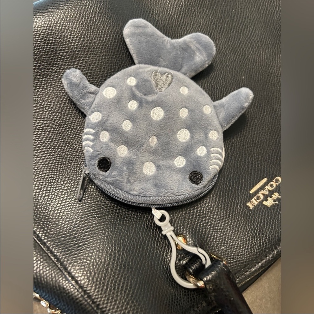 🦈NEW Shark Bag Charm/ Keychain Mini Pouch Bag Cles Cute Whale Shark Gray White